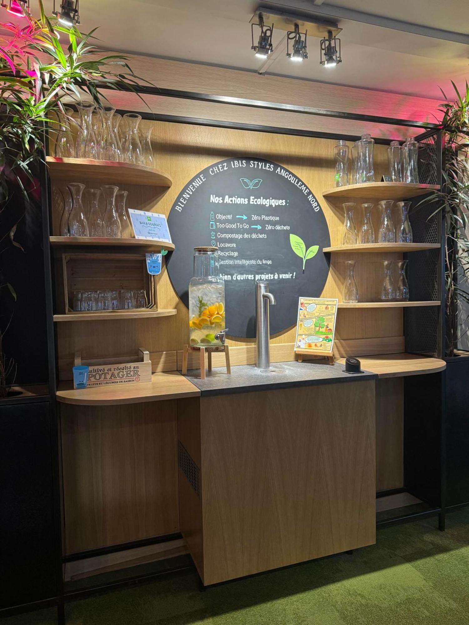 Ibis Styles Angouleme Nord - Hotel Restaurant Champniers  Екстериор снимка